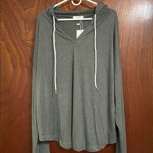 UVN women’s size 3X hoodie